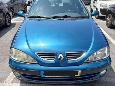Usado 2000 Renault Mégane Sedan | € 1.200