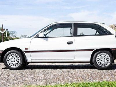 Usado Opel Astra 100 HP (73 kW) 1993