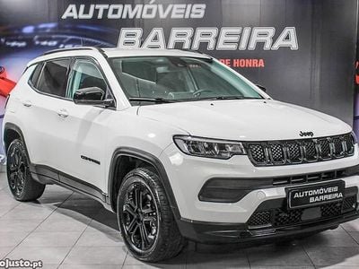 Branco Usado 2024 Jeep Compass Night Eagle SUV | € 29.500 (Preço justo)