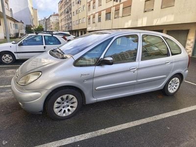 Usado 2002 Citroën Xsara Sedan | € 1.850