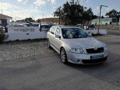 Cinza Usado 2009 Skoda Octavia vRS Carrinha | € 8.299