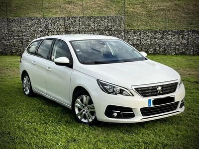 Usado Peugeot 308 SW Active 120 HP (88 kW) 2018 Branco pérola Carrinha