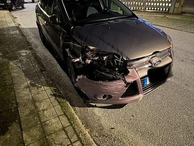 Usado 2013 Ford Focus Titanium Sedan | € 5.000 (Super Preço)