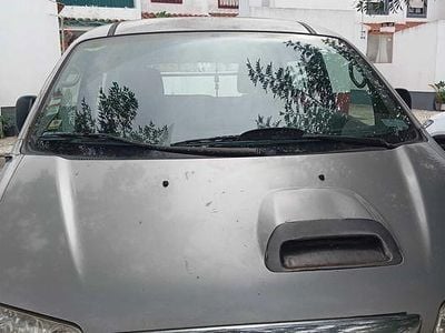 Usado 2004 Hyundai H-1 Monovolume | € 4.000