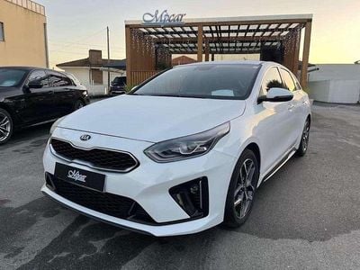 Usado Kia ProCeed GT-Line 120 HP (88 kW) 2022 Branco Carrinha