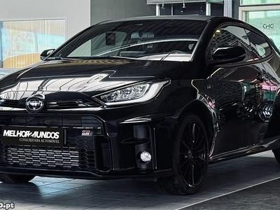 Preto Usado 2022 Toyota Yaris | € 40.990