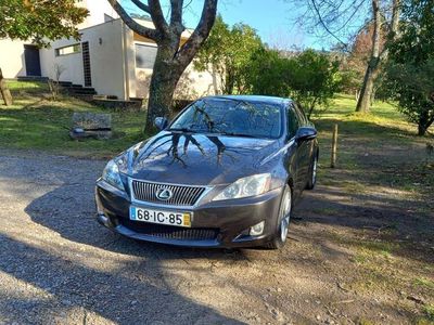 Lexus IS220d