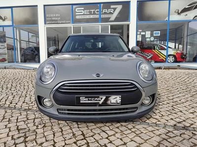 Cinzento Usado 2017 Mini One D Clubman Carrinha | € 14.790 (Preço justo)