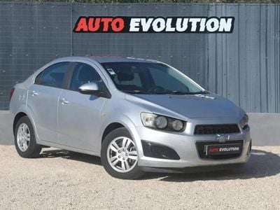 Usado Chevrolet Aveo LT 95 HP (69 kW) 2013 Cinza antracite Sedan