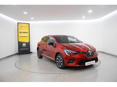 Vermelho Usado 2023 Renault Clio V Techno | € 17.380 (Preço justo)