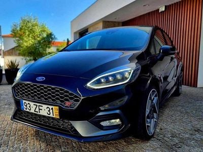 Usado Ford Fiesta ST 200 HP (147 kW) 2019 Preto Carrinha