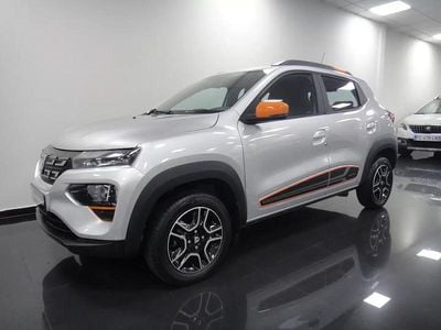 Cinza prata Usado 2021 Dacia Spring Comfort Plus Citadino | € 10.990 (Preço justo)