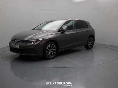 Cinzento Usado 2023 VW Golf VIII Life | € 20.990 (Preço justo)