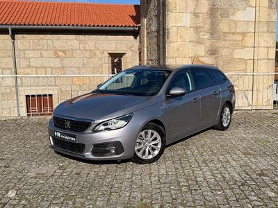 Cinza Usado 2020 Peugeot 308 Style Carrinha | € 13.990 (Preço justo)