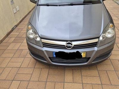 Usado 2005 Opel Astra Sedan | € 3.500