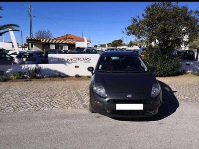 Antracite Usado 2015 Fiat Punto Citadino | € 9.699 (Preço elevado)
