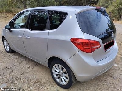 Usado Opel Meriva 120 HP (88 kW) 2015 Cinza Monovolume