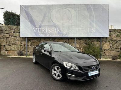 Usado Volvo S60 Kinetic 150 HP (110 kW) 2017 Preto Sedan