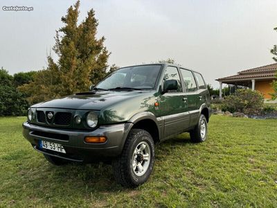 usado Nissan Terrano 2.7 TDi SE 7 LUGARES