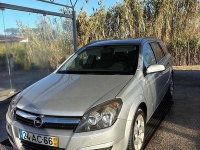 Usado 2005 Opel Astra Sedan | € 1.800 (Preço justo)