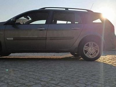 Cinzento Usado 2004 Renault Mégane GrandTour Carrinha | € 2.500 (Preço justo)