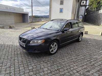 Usado Volvo V70 163 HP (119 kW) 2010 Cinzento Carrinha
