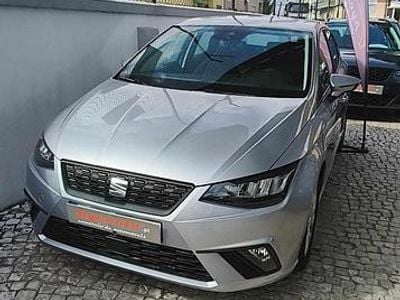 Cinzento Usado 2023 Seat Ibiza | € 15.750 (Preço justo)