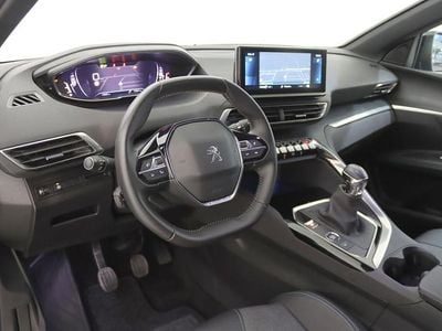 Azul Usado 2024 Peugeot 3008 | € 23.900 (Preço justo)