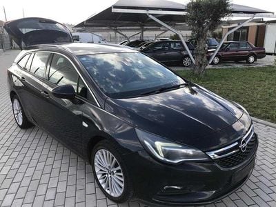 Usado Opel Astra Sport 110 HP (80 kW) 2016 Preto Carrinha