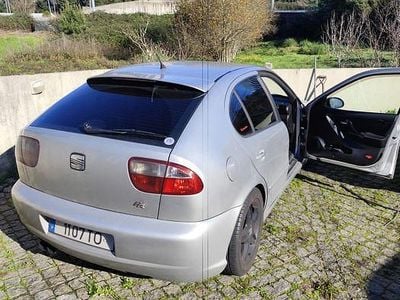 Usado 2002 Seat Leon Sedan | € 4.500