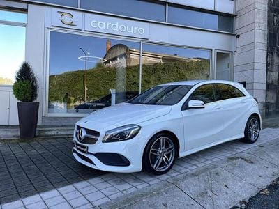 Usado Mercedes A200 136 HP (100 kW) 2018 Branco preto Citadino