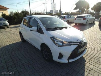 usado Toyota Yaris 1.4D CONFORT PACK STYLE