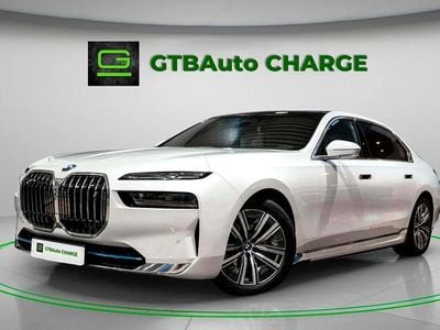 BMW i7