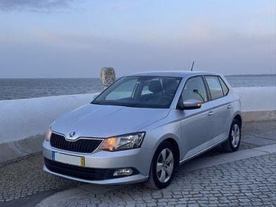 Usado Skoda Fabia Ambition 75 HP (55 kW) 2016 Sedan