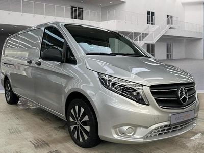 Cinza Usado 2020 Mercedes Vito Van | € 26.990