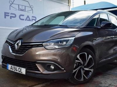 Usado Renault Grand Scénic IV 160 HP (117 kW) 2017 Outra Monovolume