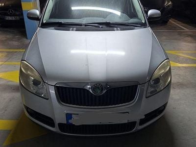 Usado Skoda Fabia 75 HP (55 kW) 2008 Sedan