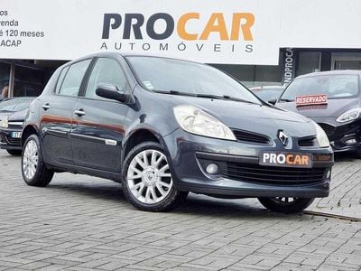 Cinzento Usado 2008 Renault Clio II | € 6.250 (Caro)