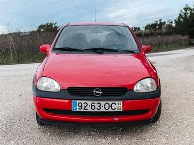 Vermelho Usado 1999 Opel Corsa Citadino | € 3.000