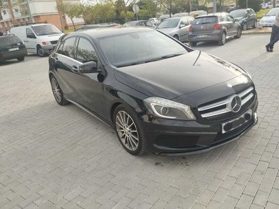 usado Mercedes A180 AMG com garantia 2014