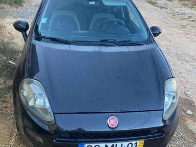 Usado Fiat Punto 86 HP (63 kW) 2012 Preto Citadino