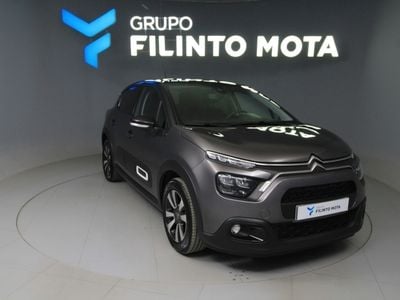 Cinzento Usado 2024 Citroën C3 PureTech Citadino | € 14.640 (Preço justo)