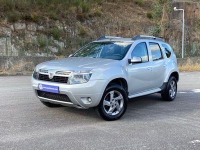 Usado Dacia Duster Prestige 110 HP (80 kW) 2014 Cinza SUV