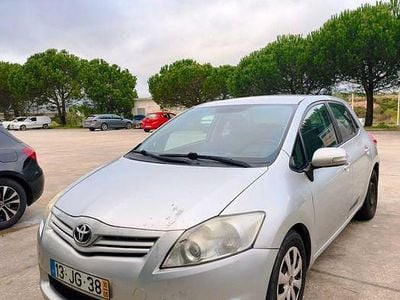 Usado Toyota Auris 90 HP (66 kW) 2010 Citadino