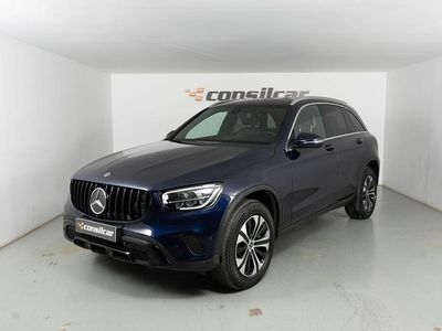 Azul escuro Usado 2021 Mercedes GLC300e SUV | € 36.890