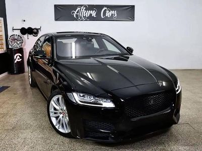 Usado Jaguar XF R-Sport 180 HP (132 kW) 2016 Preto Sedan