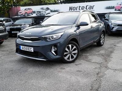 Cinzento Usado 2022 Kia Stonic SUV | € 12.990 (Preço justo)