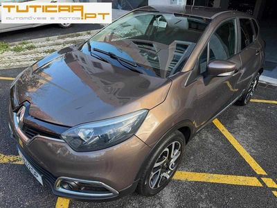 Castanho Usado 2014 Renault Captur SUV | € 11.900 (Preço elevado)