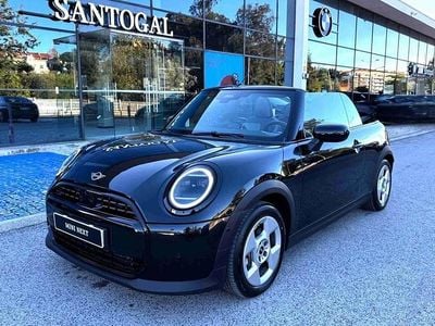 Usado Mini Cooper Cabriolet Classic 163 HP (119 kW) 2025 Preto Cabrios