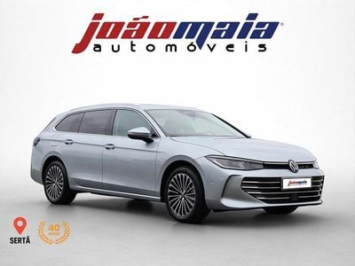 Cinzento Usado 2024 VW Passat Elegance Carrinha | € 43.500